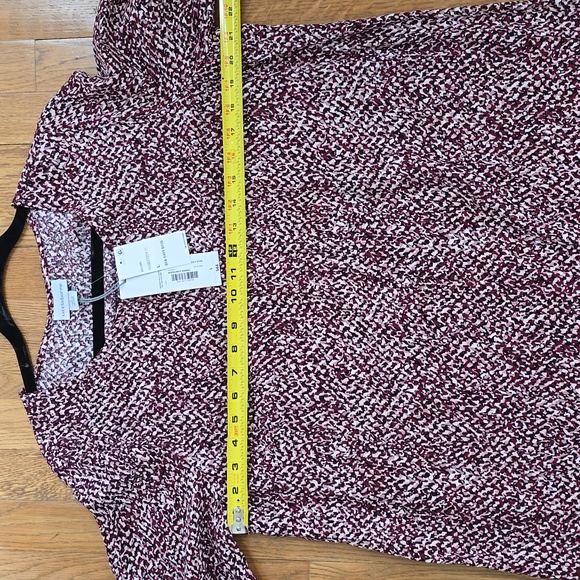 LIZ CLAIBORNE WOMEN'S BURGUNDY & BLACK PULLOVER TUNIC TOP SIZE LARGE - Picture 10 of 14